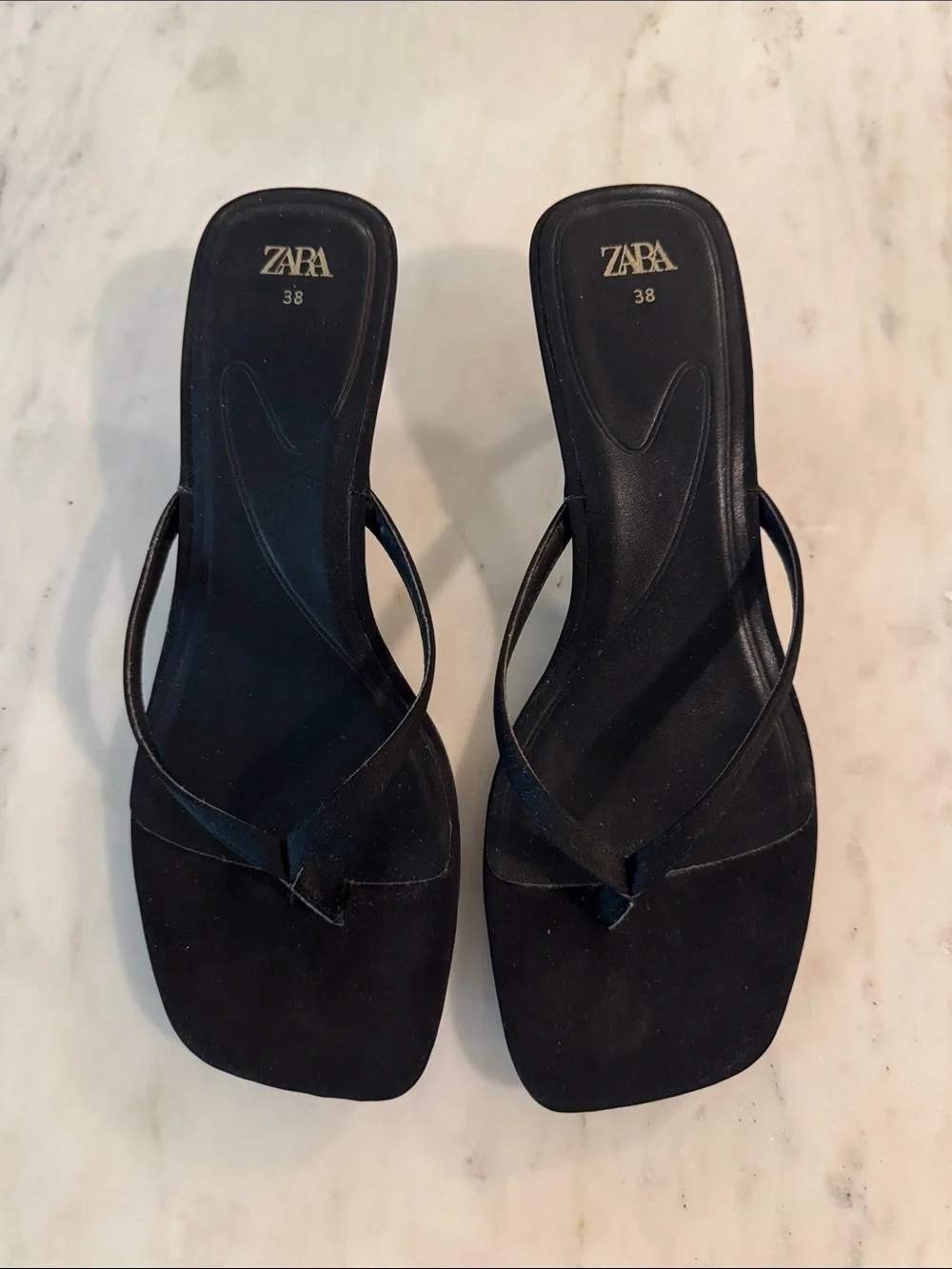 Zara Black Square-Toe Minimal Thong Kitten Heel Sandals - Picture 2 of 6
